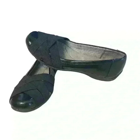 Lifestride Soft System Black Patent Leather Flats Sz 6 EU 36 Daisie EUC - Picture 2 of 9